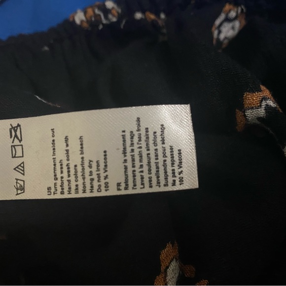 Amuse Society Women Black Large India Cross Chest Top - Picture 3 of 6